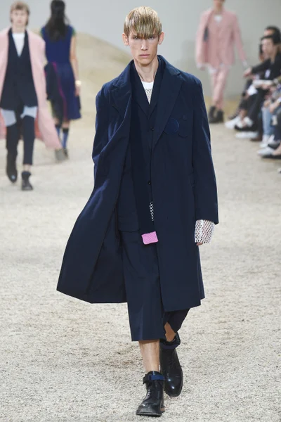 Look 30